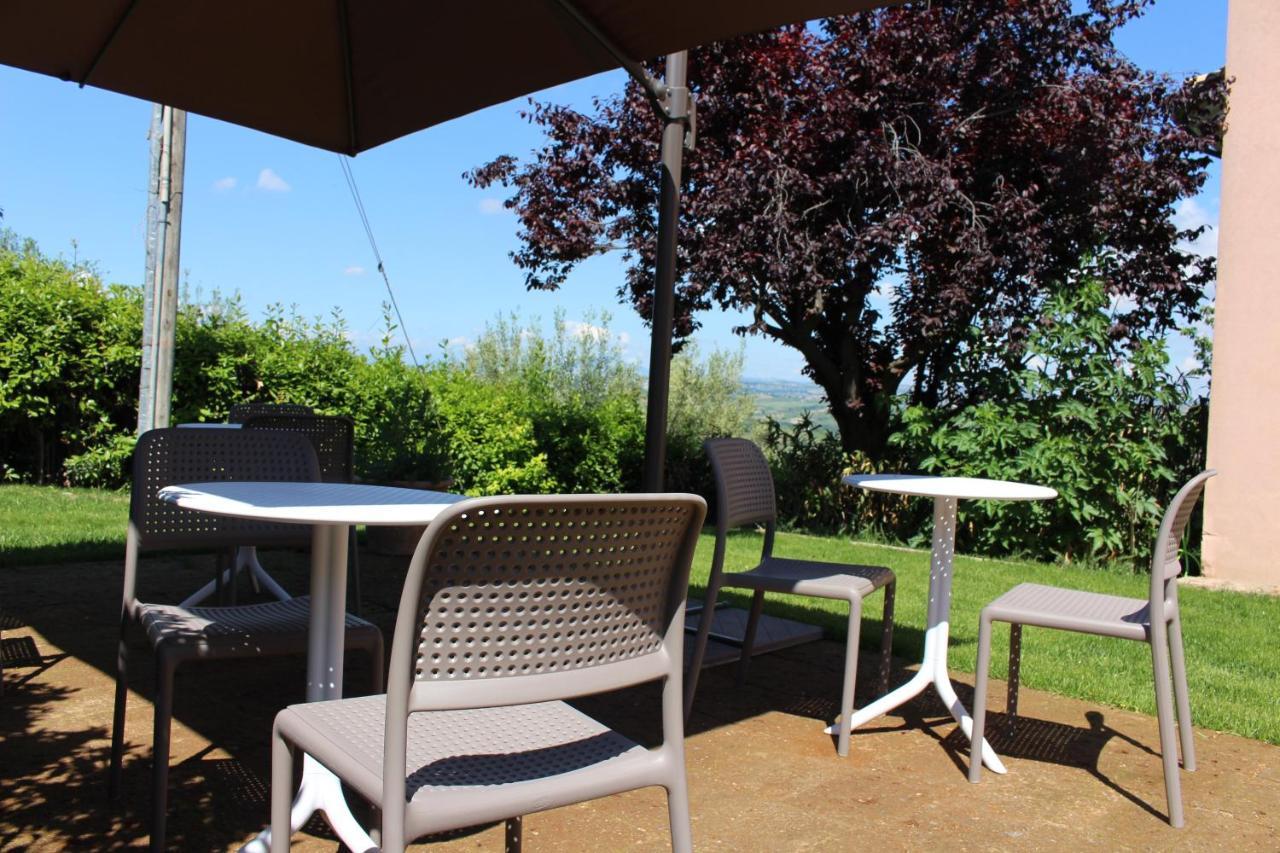 Ellebi B&B Montone  ภายนอก รูปภาพ