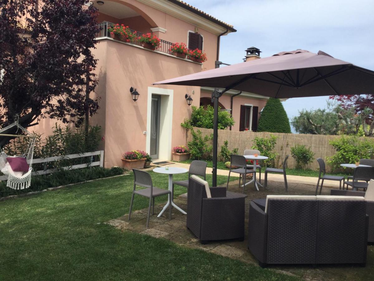 Ellebi B&B Montone  ภายนอก รูปภาพ